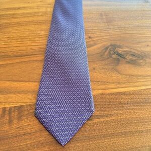 🛍️ Hermes Men’s H Print Silk Tie